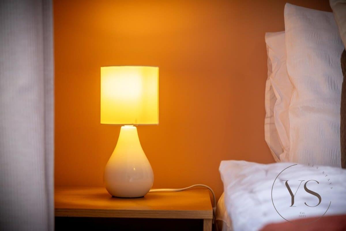 Sienna Longton Studio 2C - Wi-Fi, Alton Towers, Netflix Stoke-on-Trent Zewnętrze zdjęcie